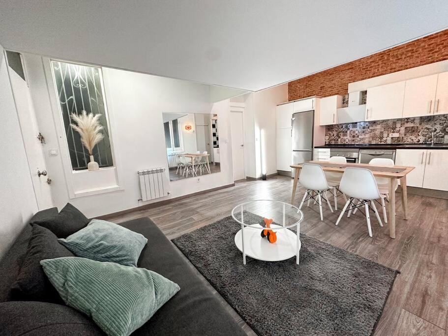 Apartamento Mezzanine 2 Bedroom In Chueca Madrid